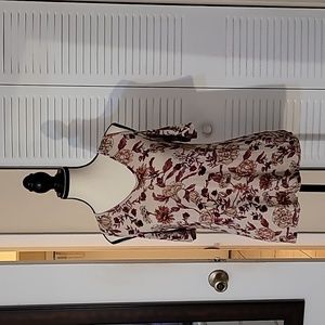 5/$25 Woman's Size XS floral open shoulder blouse